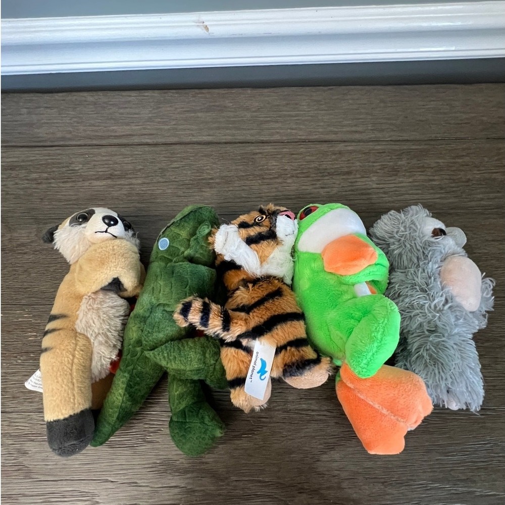 Wild Republic Huggers Plush Lot of 5 Animal Planet Slap Bracelet Stuffed Animals